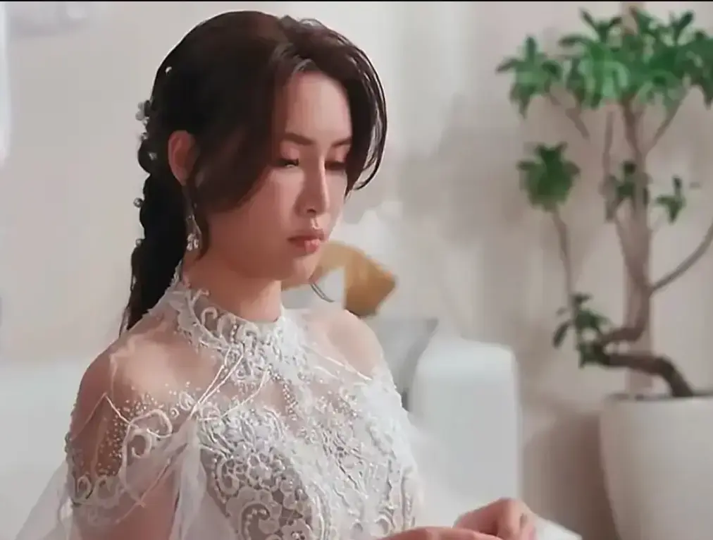 《苏畅-小凤新婚》完整未删减版_艾熙倾情演绎_怀旧台味风情高清无码_4K无删减_夸克网盘资源免费下载_VS影院_蓝光未删节_星辰影院_高清典藏版_人人影视_完整版_星辰影院免费在线观看