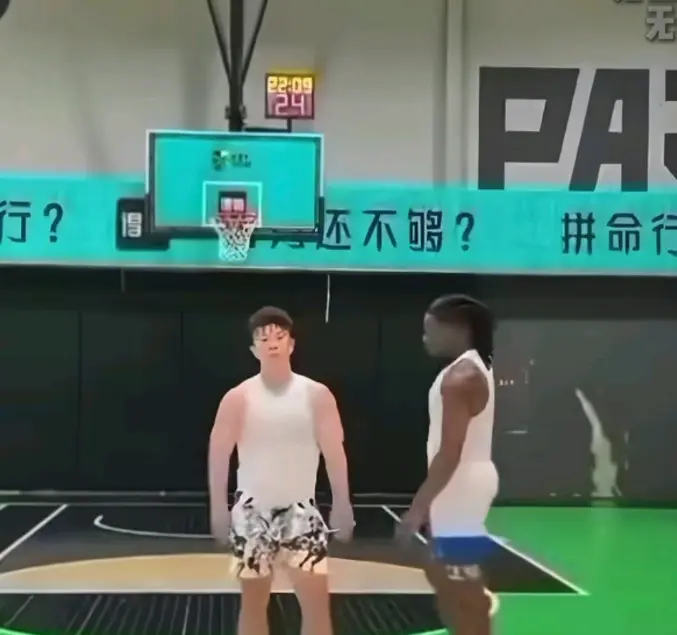 《牛教练的裤子》1080P高清画质播放-牛教练的裤子黑哥不讲武德偷袭合集-免费观看不收一分钱